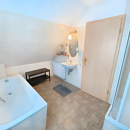 Prázdninový dům Seeurlaub Mueritz - Haus Kranichflug, Nur 200m Zur Mueritz Röbel